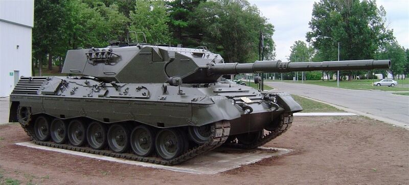 Файл:Leopard1 cfb borden 2.JPG