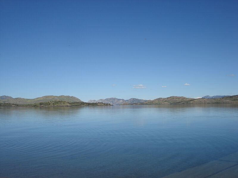 Файл:Lake Laberge.JPG