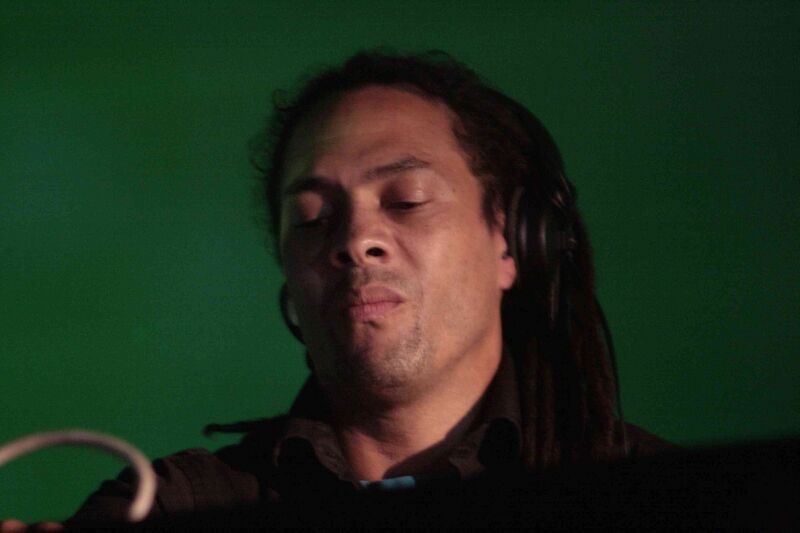 Файл:Roni Size 09.jpg