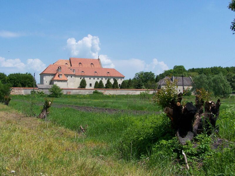 Файл:Olesko - Klasztor 01.JPG