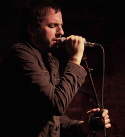 Джеймс Крайдер на выступлении в 2010 году