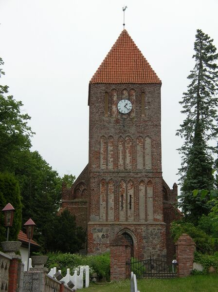 Файл:Patzig kirche.jpg