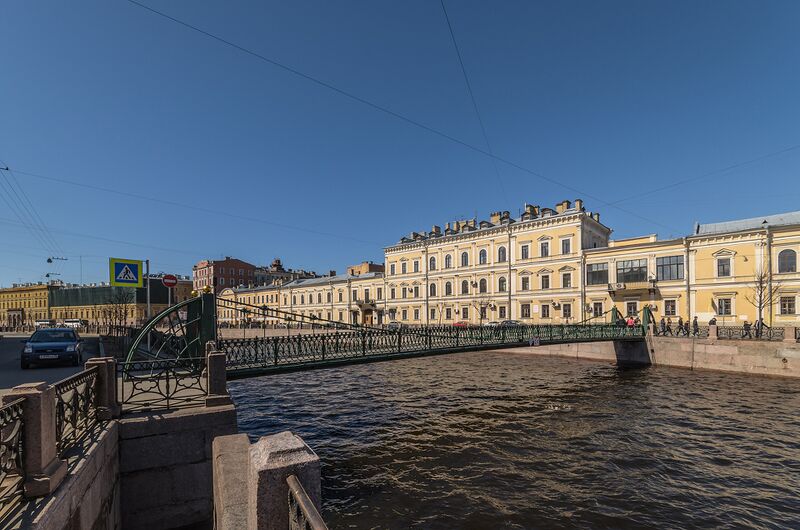 Файл:Pochtamtsky Bridge 1.jpg
