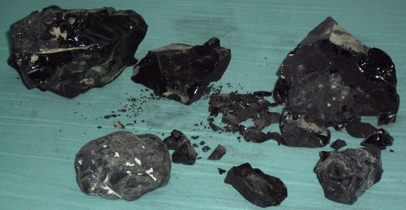 Файл:Bitumen.jpg