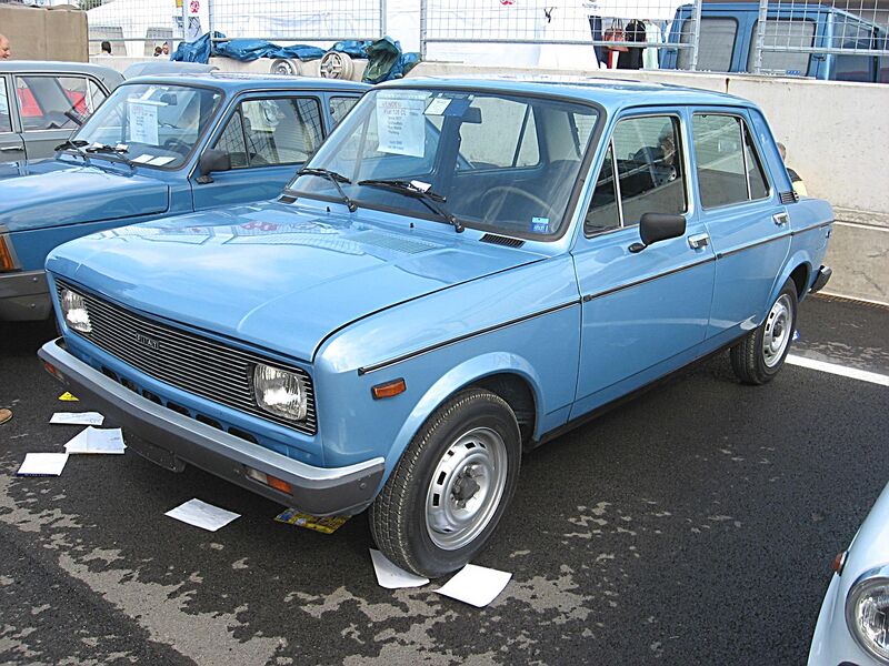 Файл:Fiat 128-Mk2 Front-view.JPG