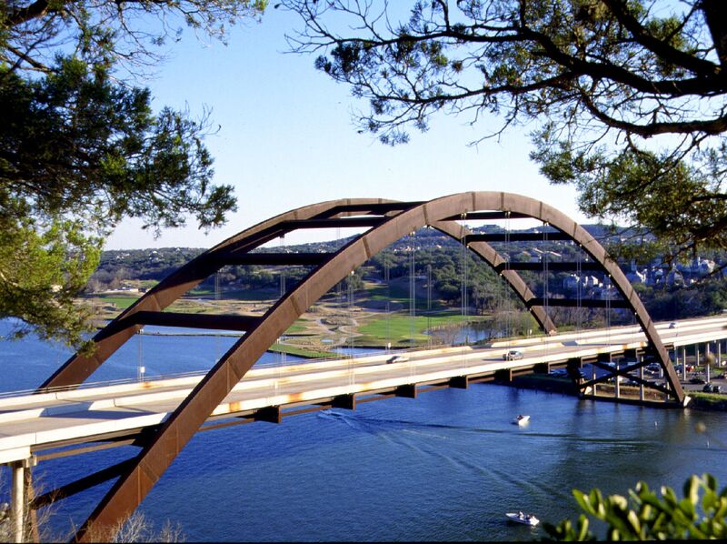 Файл:Pennybacker Bridge View.jpg