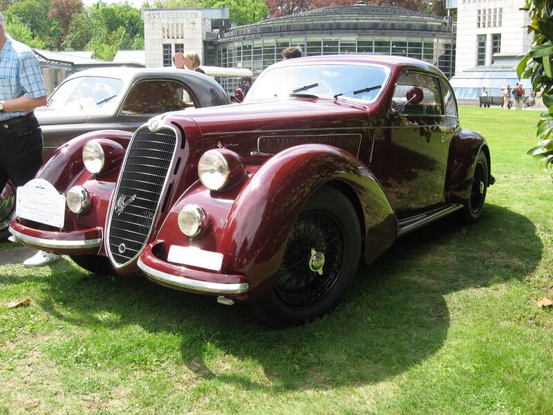 Файл:Alfa-Romeo 6C-2500-Touring.JPG