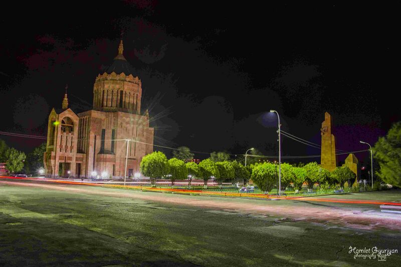 Файл:Nor Hachn at night.jpeg