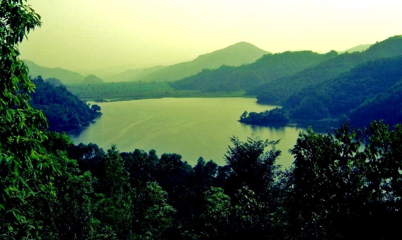 Файл:Rupa lake.jpg