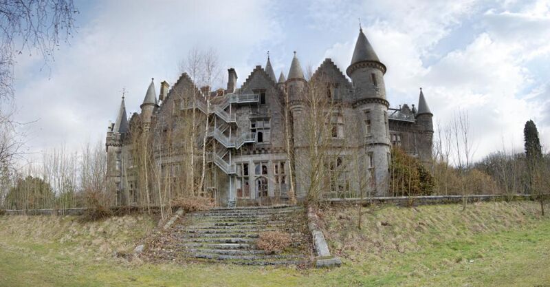 Файл:Castle Miranda - Back Side.jpg