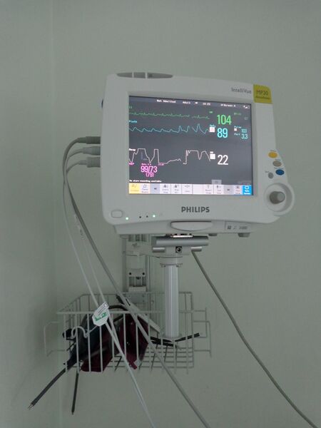 Файл:Clinical monitoring 01.JPG