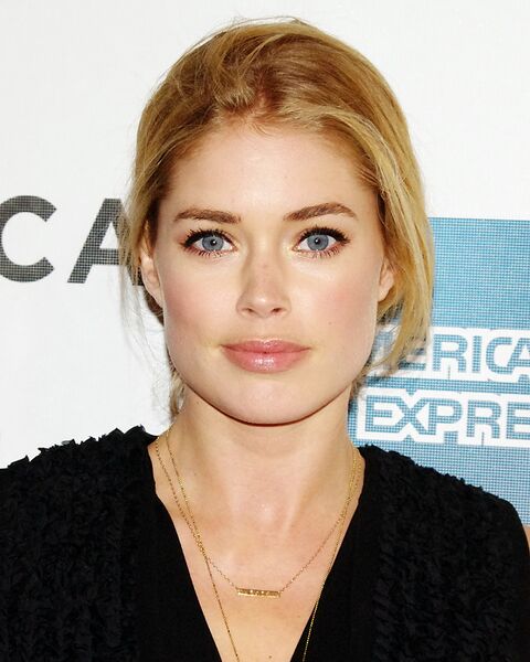 Файл:Doutzen Kroes 2012 Shankbone 2.JPG