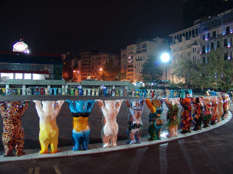Файл:Istanbul 2004-05.JPG