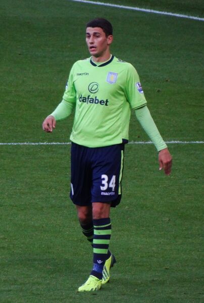 Файл:Matt Lowton.jpg