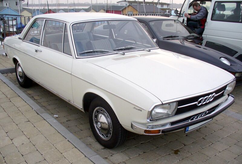 Файл:Audi 100 LS.JPG