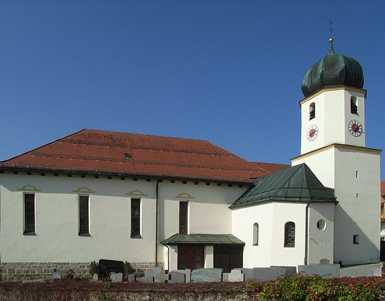 Файл:Pfarrkirche Langdorf-2.JPG