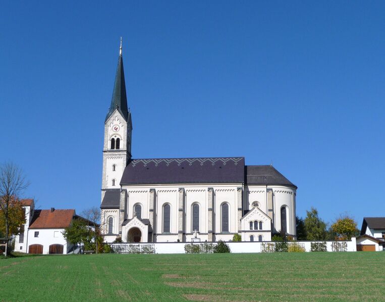 Файл:Pfarrkirche Halsbach.JPG