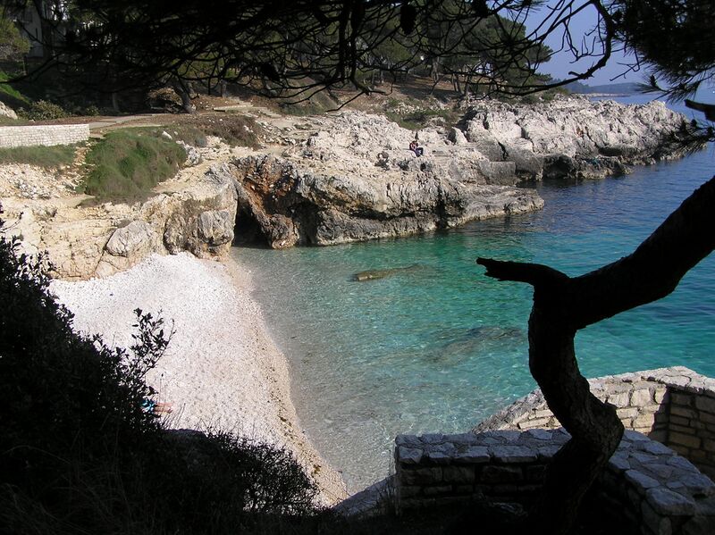 Файл:Pula beach (1).JPG