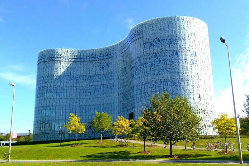 Файл:Cottbus University Library.jpg