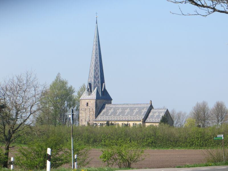 Файл:Kirche Handewitt 2014.jpg