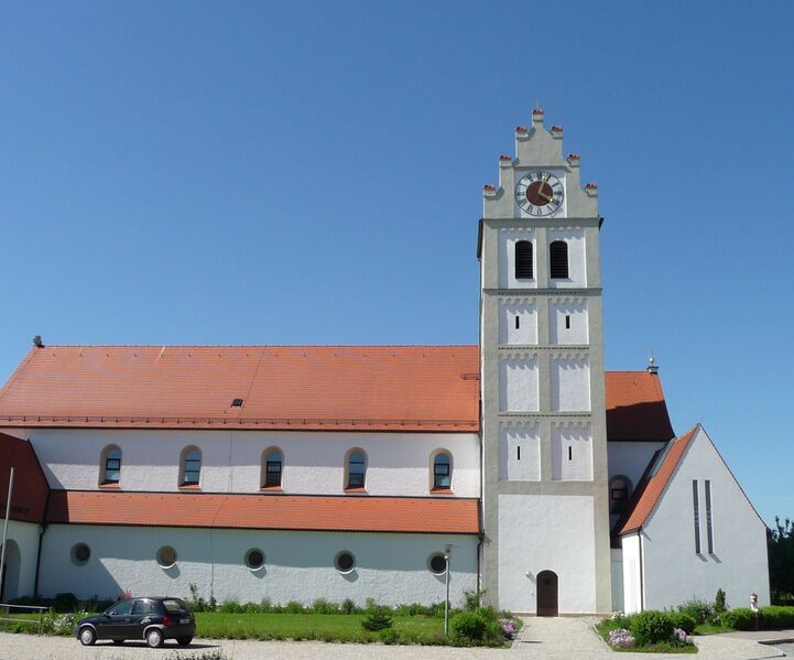 Файл:Pfarrkirche Neufahrn.JPG