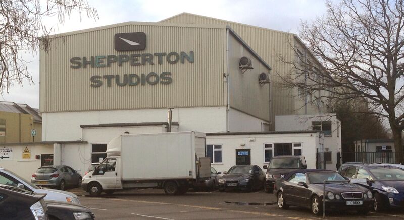 Файл:Shepperton Studios.jpg