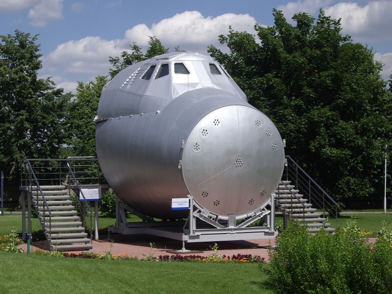 Файл:Buran 8M front view.JPG