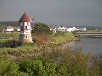 Старинная мельница на берегу Сёля