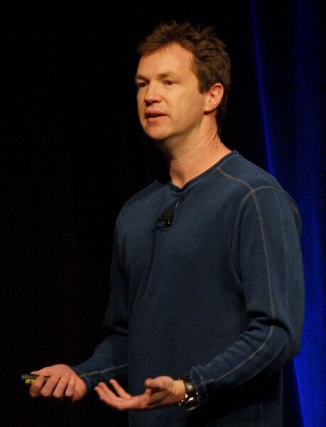Файл:Rob Pardo GDC 2010.jpg