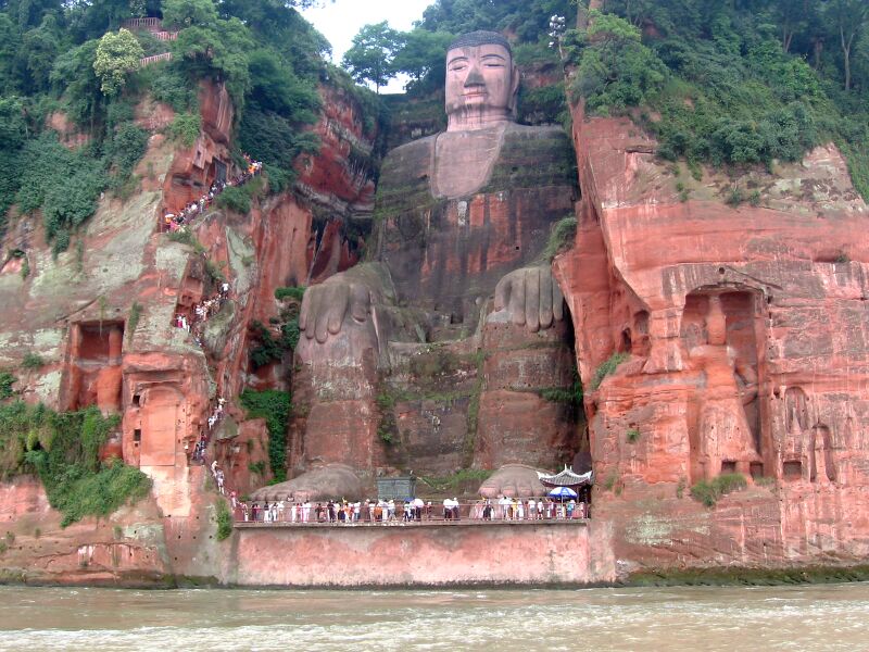 Файл:Leshan Buddha Statue View.JPG