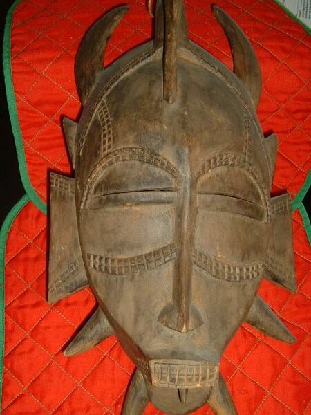 Файл:Maske.JPG