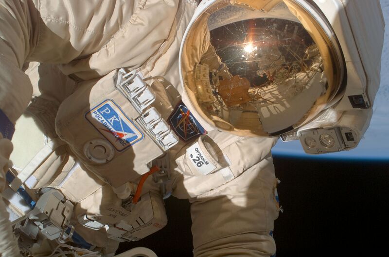Файл:Oleg Kononenko Spacewalk2.jpg