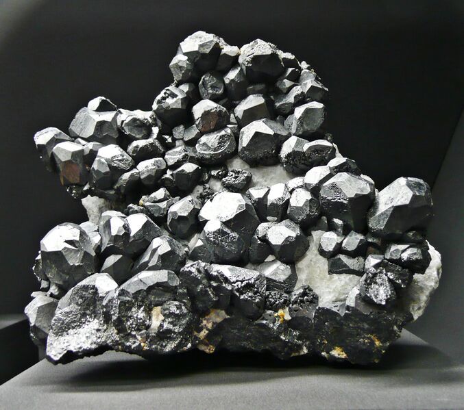 Файл:Magnetit (01tm).JPG