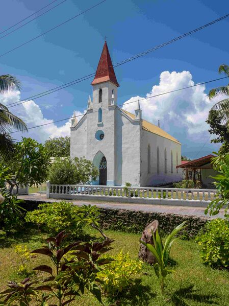 Файл:Rangiroa Church.jpg