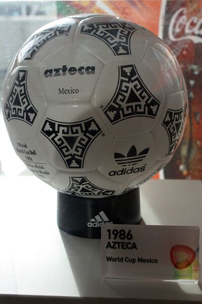 Файл:Adidas Azteca.jpg