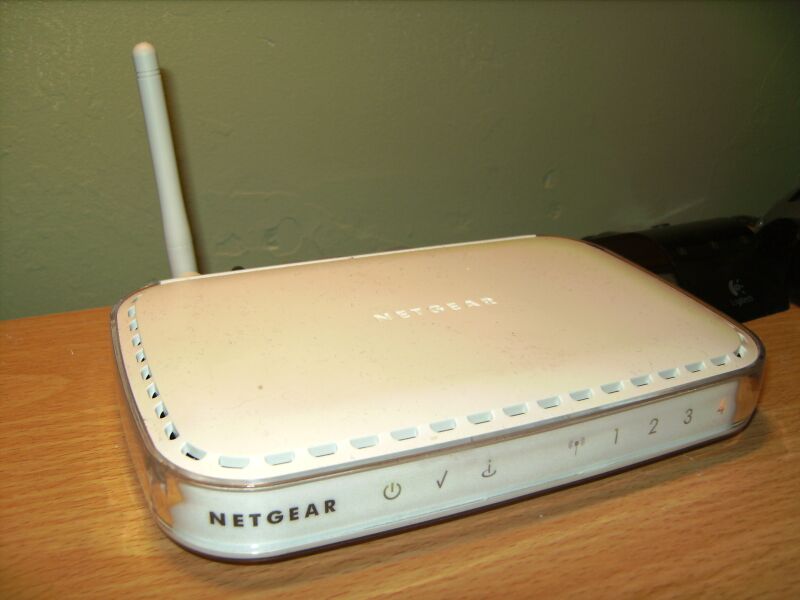 Файл:Netgear-DG834G-Router.jpg