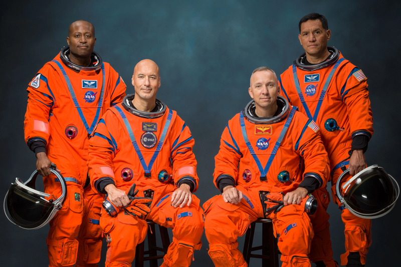 Файл:Artemis III Crew.webp