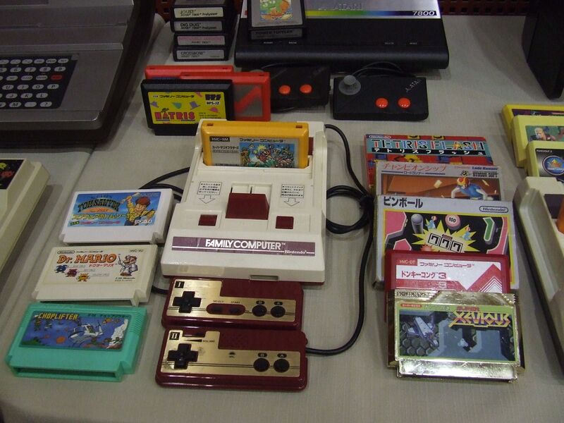 Файл:Nintendo Family Computer (Famicom).jpg
