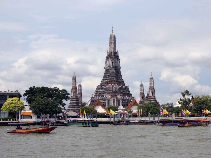 Файл:Wat Arun 03-2012-01.JPG