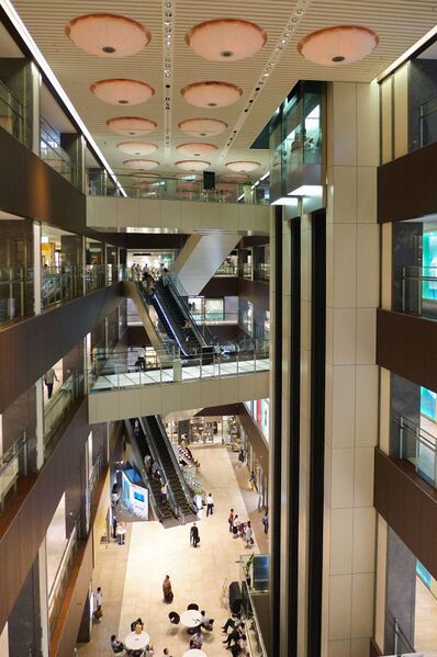Файл:Midland Square Atrium 2014.jpg