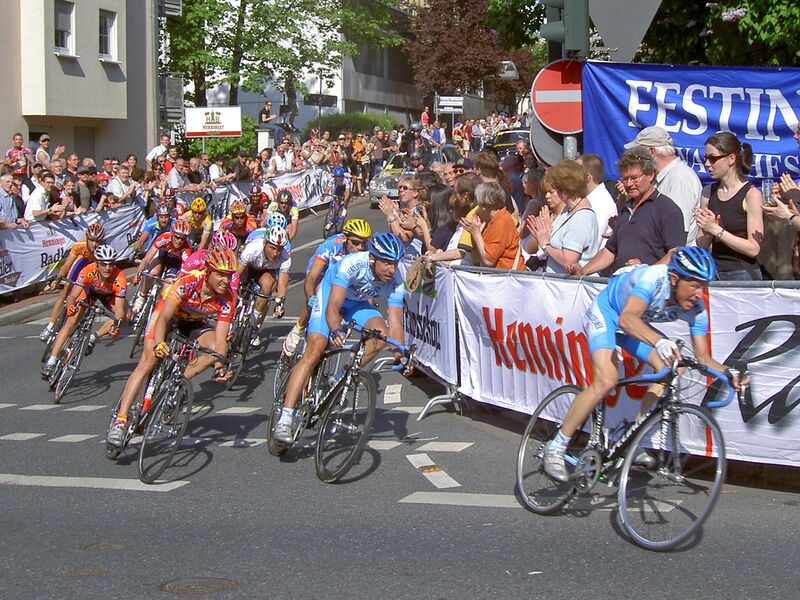 Файл:Henninger Turm-2005-Finale-Runde3-Spitzengruppe.jpg