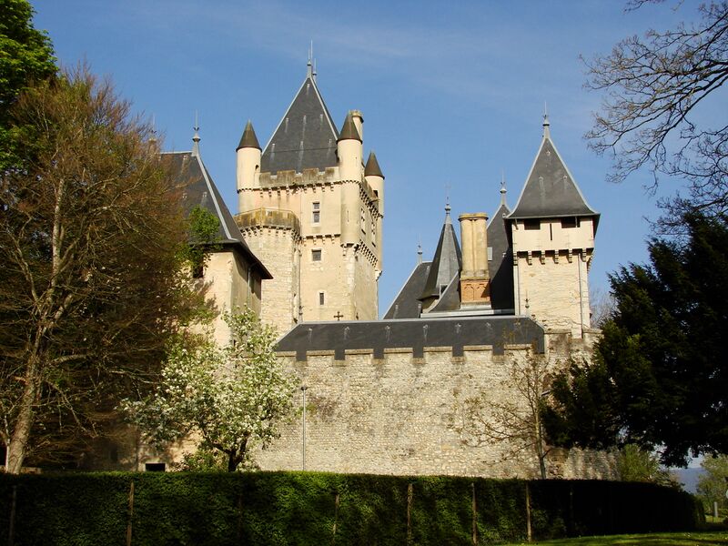Файл:Château de Chazey-sur-Ain 02.JPG