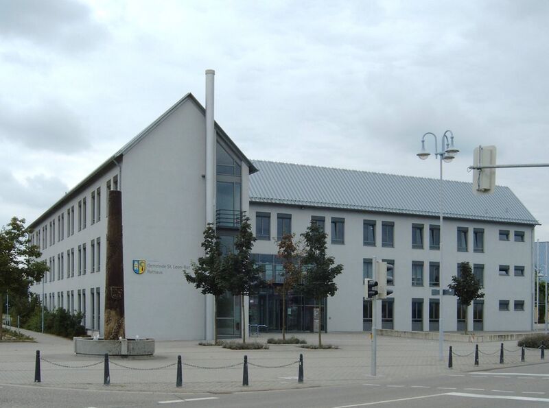 Файл:St.-Leon-Rot-Rathaus.jpg