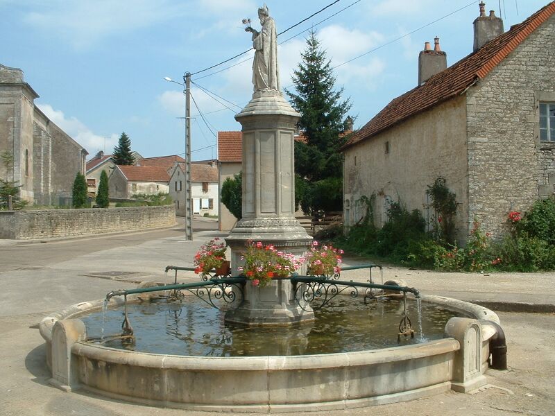 Файл:Fontainestdidier.JPG