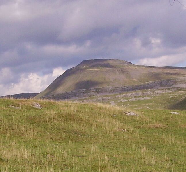 Файл:Ingleborough mountain 02.JPG