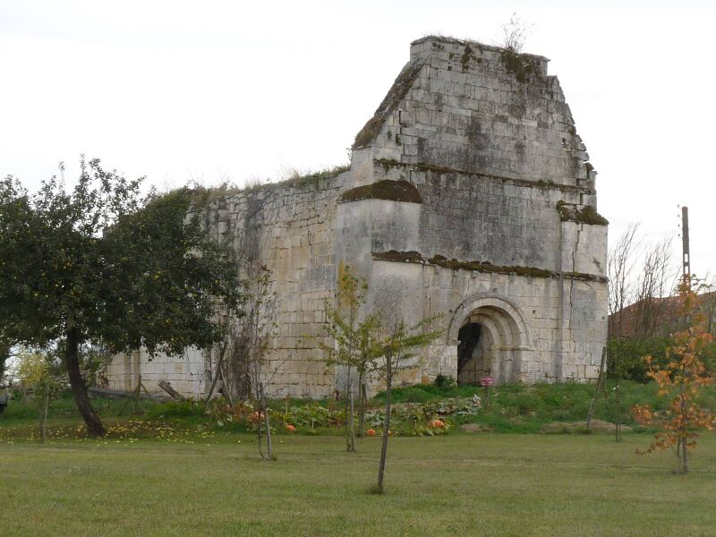 Файл:Mareuil stpriest.JPG