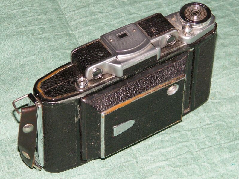 Файл:MOSKVA-4 KMZ camera 3.JPG
