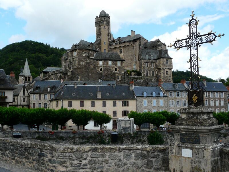 Файл:Le Château d'Estaing.jpg