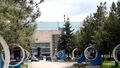 Памятник И. В. Курчатову перед АБК