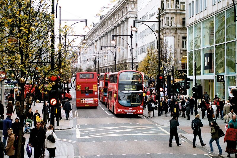 Файл:Oxford Street December 2006.jpeg